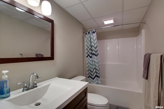 507 W Fairway Dr, Quincy, IL 62305 - bathroom with toilet, a drop ceiling, vanity, and shower / bath combo with shower curtain