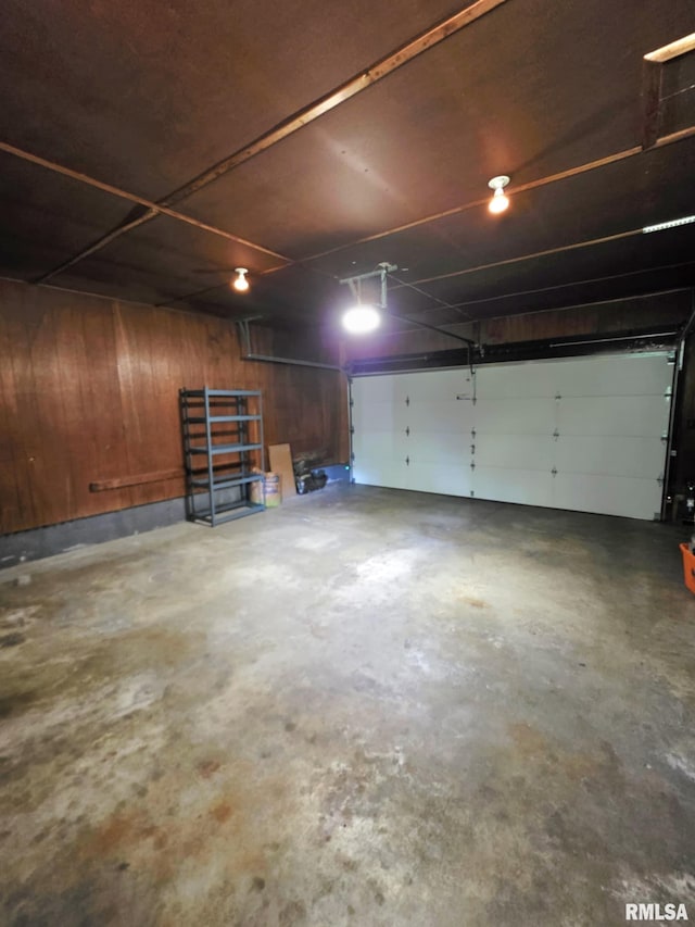1246 Curtis Creek Rd, Quincy, IL 62301 - view of garage