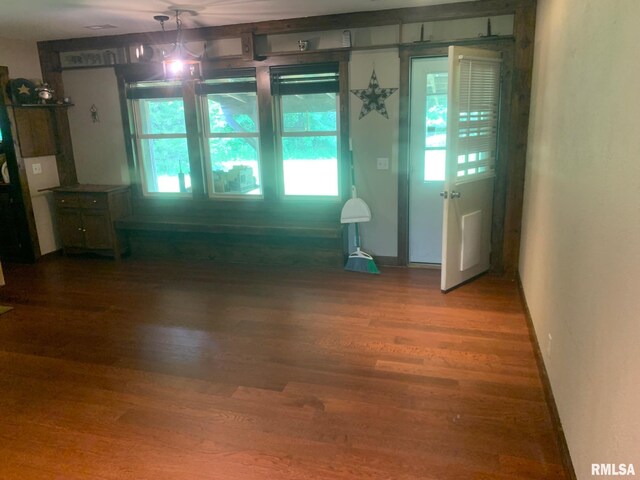 27425 Quarton Rd, Palmyra, IL 62674 - photo 10