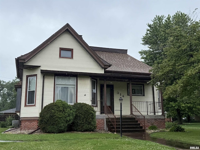 314 S Liberty St, Rushville, IL 62681 - photo 1