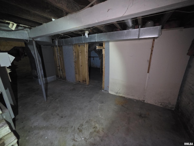 2040 S 5th St, Springfield, IL 62703 - view of unfinished below grade area