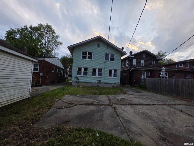 2040 S 5th St, Springfield, IL 62703 - view of rear view of property