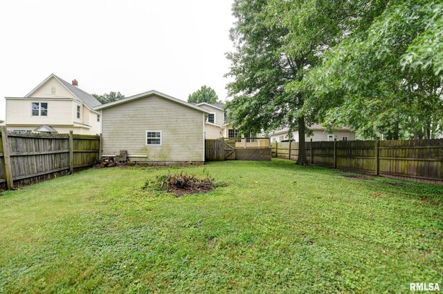 909 E Ash St, Taylorville, IL 62568 - photo 3
