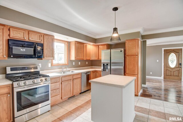909 E Ash St, Taylorville, IL 62568 - photo 8