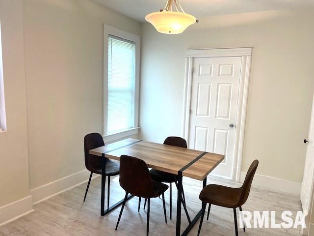 930 N 8th St, Springfield, IL 62702 - photo 15