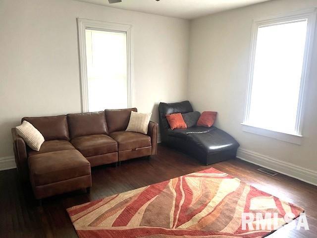930 N 8th St, Springfield, IL 62702 - photo 6