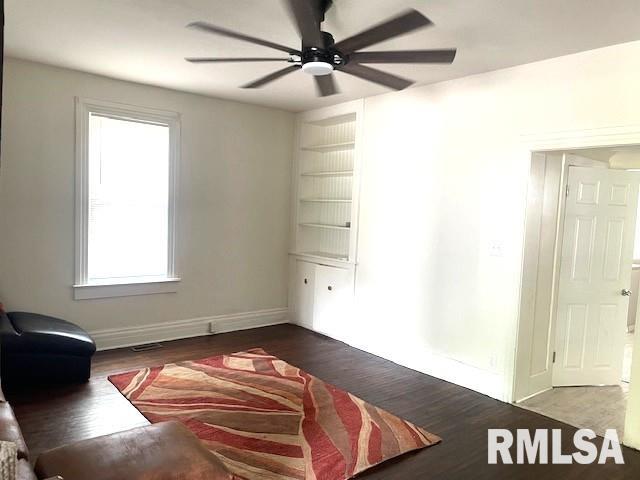 930 N 8th St, Springfield, IL 62702 - photo 9