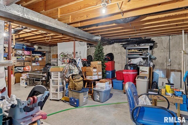 122 W Chapin St, Litchfield, IL 62056 - view of unfinished below grade area