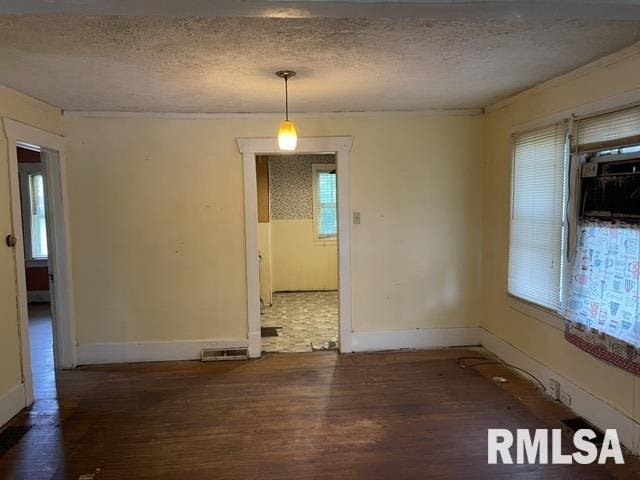 1437 E Division St, Decatur, IL 62526 - photo 3