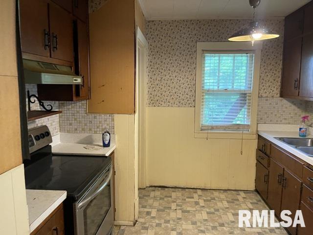 1437 E Division St, Decatur, IL 62526 - photo 4