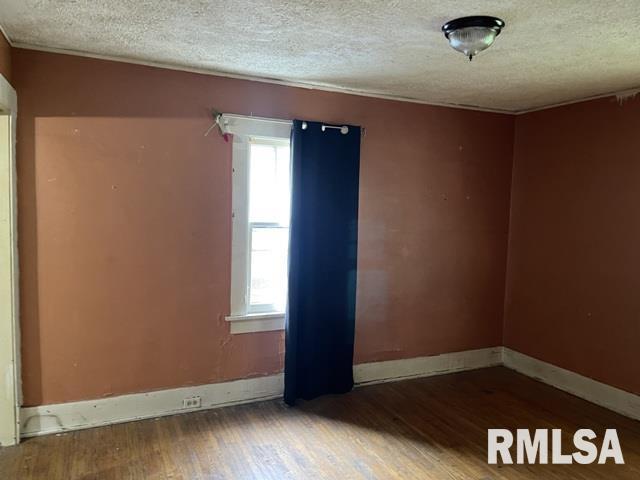 1437 E Division St, Decatur, IL 62526 - photo 6