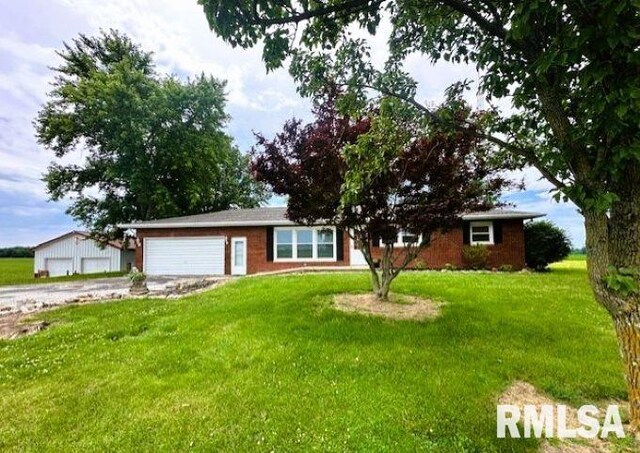 279 Athensville Rd, Roodhouse, IL 62082 - photo 1