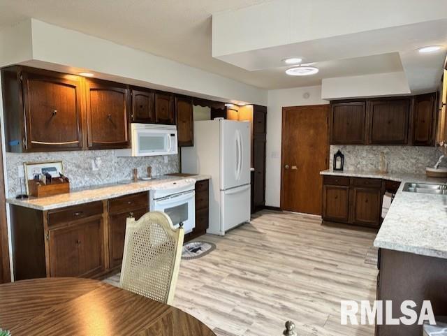 279 Athensville Rd, Roodhouse, IL 62082 - photo 7