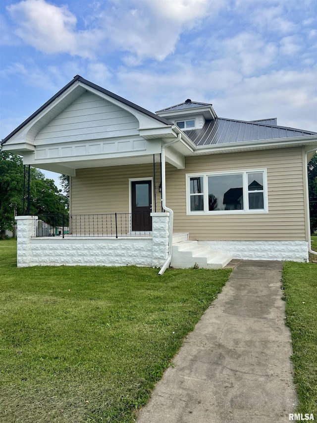 111 W Prairie St, Camp Point, IL 62320 - photo 1