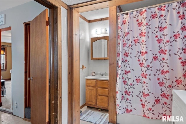 417 W Franklin St, Girard, IL 62640 - full bathroom with vanity and curtained shower