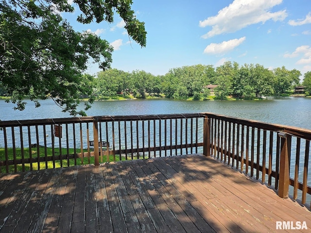 12862 Winnebago Dr, Plainview, IL 62685 - deck with a water view