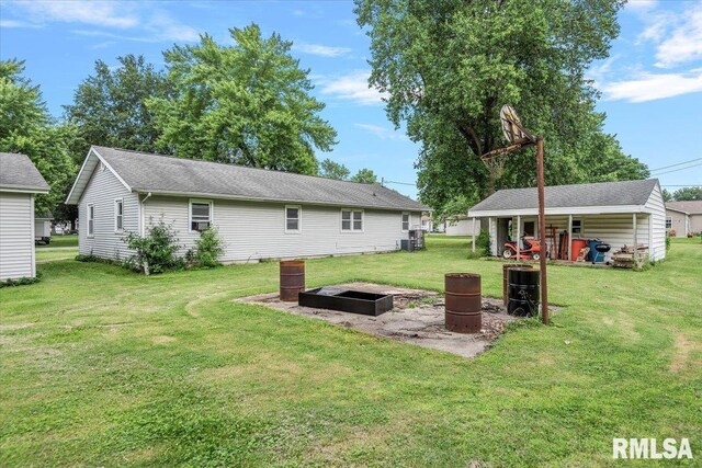 409 Maple Pl, Kincaid, IL 62540 - photo 22