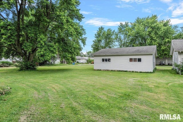409 Maple Pl, Kincaid, IL 62540 - photo 23
