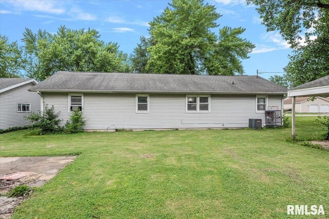 409 Maple Pl, Kincaid, IL 62540 - photo 24
