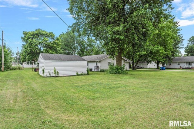 409 Maple Pl, Kincaid, IL 62540 - photo 26