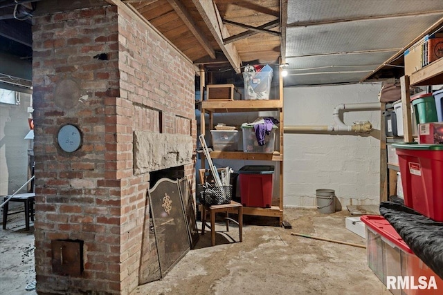14455 E Dutch Henry Rd, Lewistown, IL 61542 - view of storage room