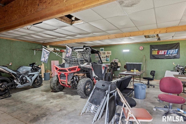 14455 E Dutch Henry Rd, Lewistown, IL 61542 - view of garage