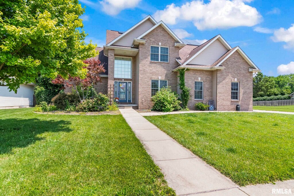 424 Heathrow Ln, Rochester, IL 62563 - photo 1