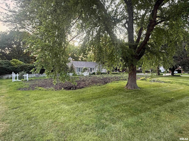 301 Casson St, Williamsville, IL 62693