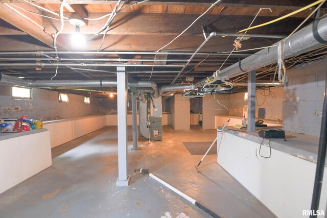 931 W Vandeveer St, Taylorville, IL 62568 - basement with heating unit