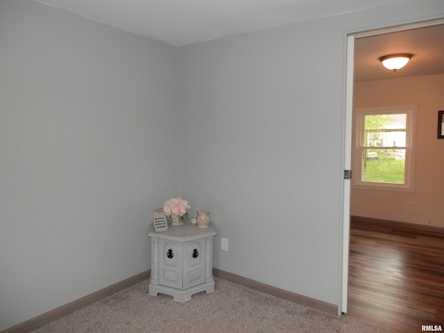 104 Henderson Rd, Knoxville, IL 61448 - unfurnished room featuring baseboards