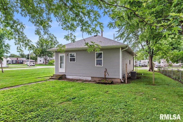 402 Linkins Ave, Tovey, IL 62570 - rear view of property featuring entry steps