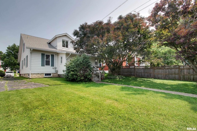 2204 Spring St, Quincy, IL 62301 - view of yard