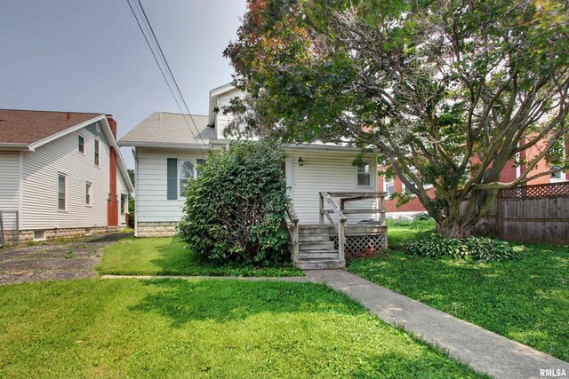 2204 Spring St, Quincy, IL 62301 - rear view of property featuring a deck