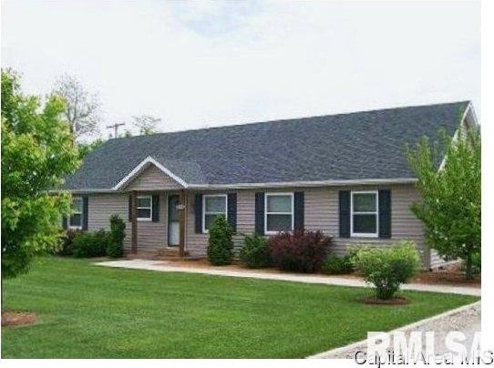 112 Rachel Rd, Girard, IL 62640 - ranch-style home with a front lawn