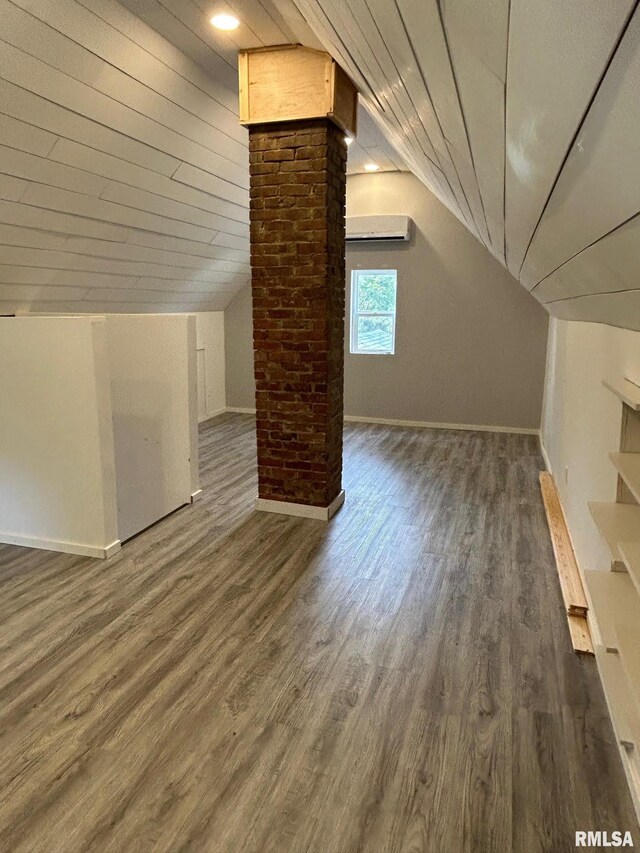 726 W N St, Auburn, IL 62629 - bonus room featuring vaulted ceiling and wood finished floors