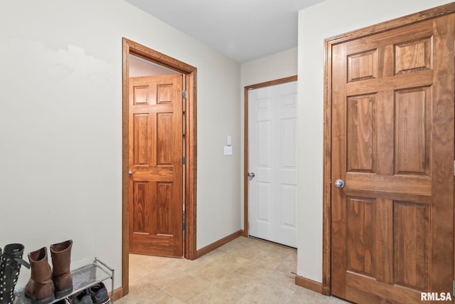 5313 Jaeger Dr, Springfield, IL 62711 - hallway with baseboards