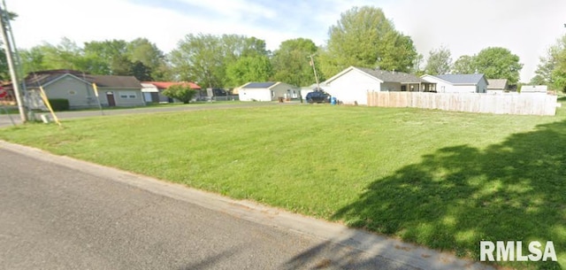 1601 W Elm St, Taylorville, IL 62568