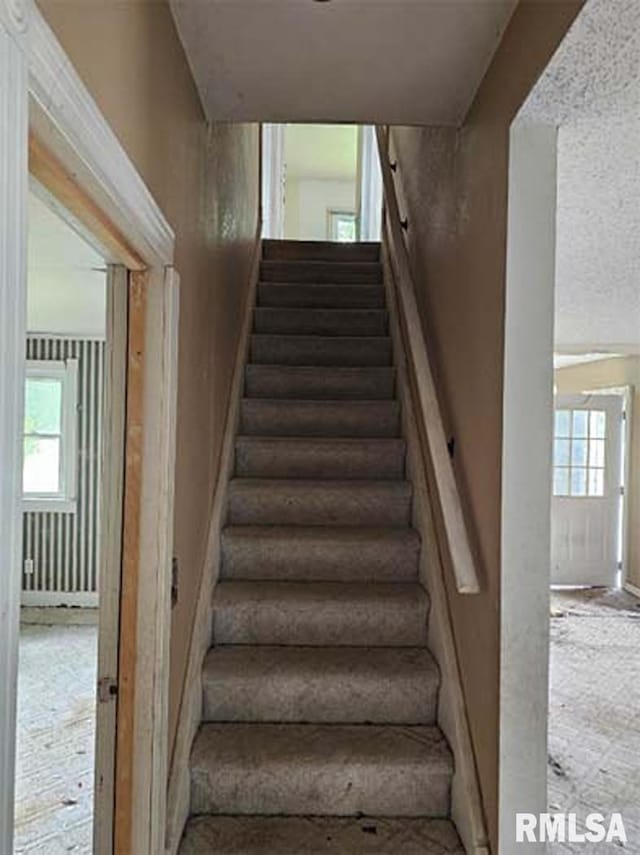 113 S Franklin St, Camp Point, IL 62320 - view of stairs