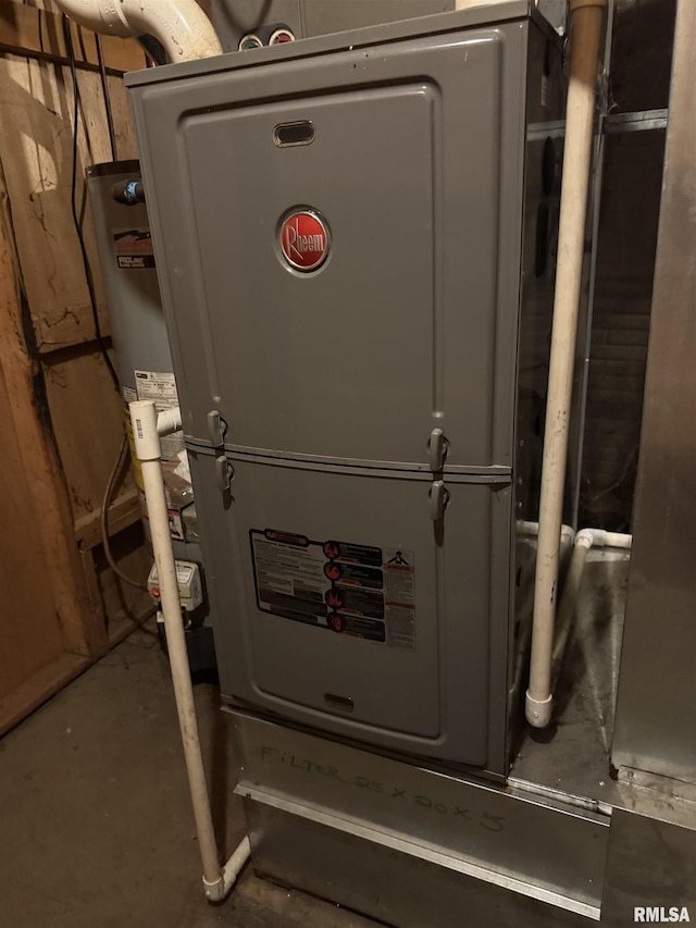 10333 Evergreen Dr, Manito, IL 61546 - utilities with heating unit
