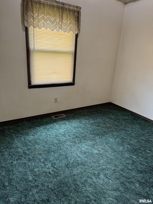 10333 Evergreen Dr, Manito, IL 61546 - view of carpeted spare room