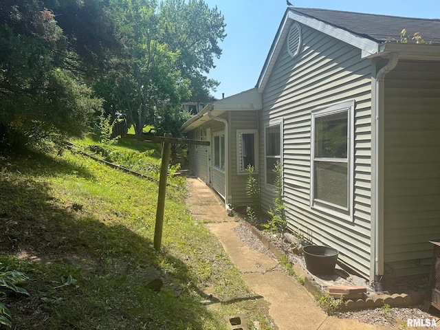 220 E Adams St, Petersburg, IL 62675 - view of yard