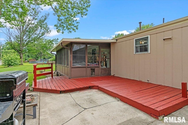 838 Hackberry Rd, Chatham, IL 62629 - wooden terrace featuring a patio area and a sunroom