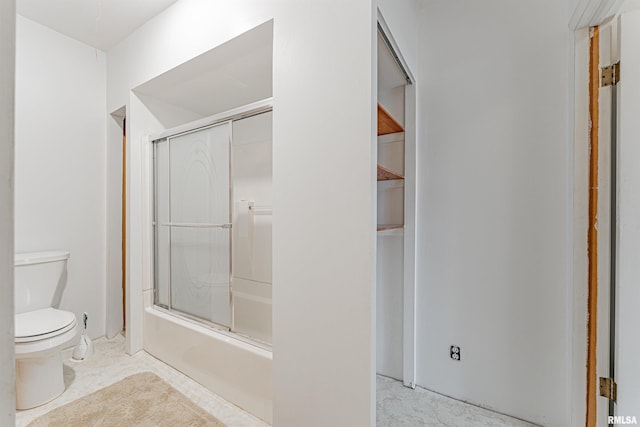 9320 Dawson Ln, Riverton, IL 62561 - bathroom featuring toilet and enclosed tub / shower combo