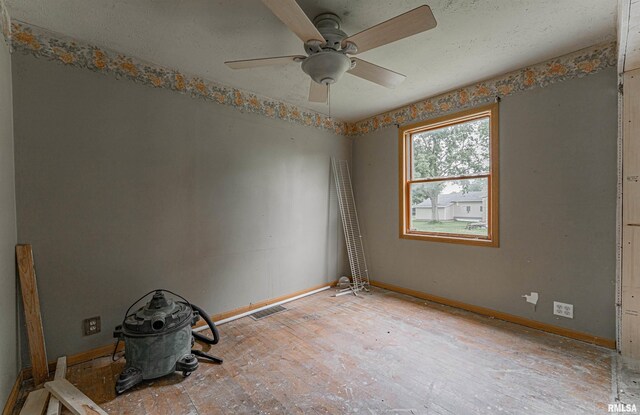 202 N Peoria St, New Holland, IL 62671 - photo 10