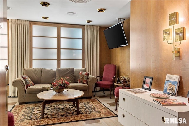 718 S 7th St Unit 1000, Springfield, IL 62703 - living room featuring light wood-style flooring