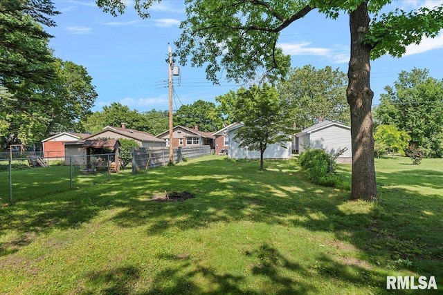 2141 S 4th St, Springfield, IL 62703 - view of yard