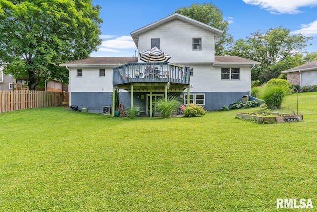 3713 Tyler Ct, Springfield, IL 62711 - rear view of house featuring a wooden deck