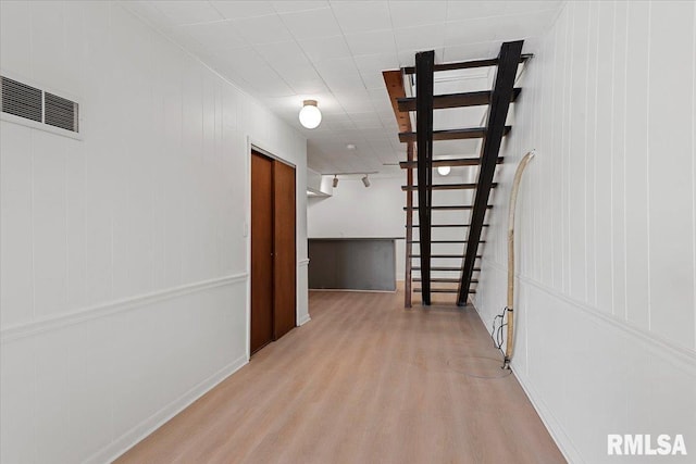 308 Elm Ln, Petersburg, IL 62675 - corridor with wood finished floors and a decorative wall