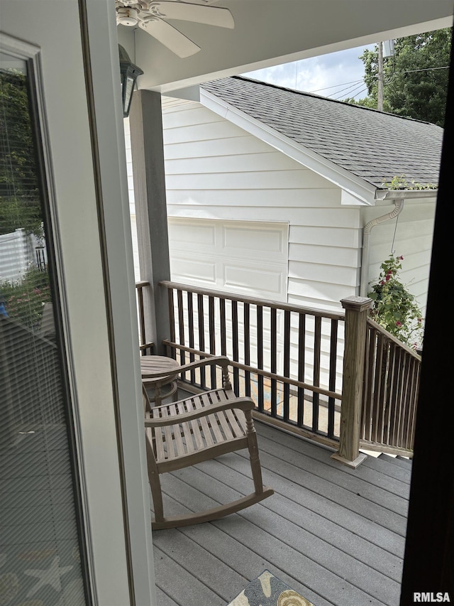 1905 S Whittier Ave, Springfield, IL 62704 - wooden terrace featuring a ceiling fan