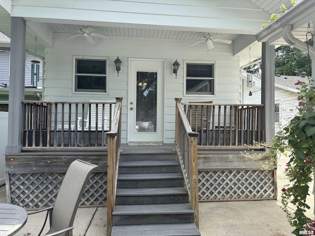 1905 S Whittier Ave, Springfield, IL 62704 - doorway to property with ceiling fan and covered porch